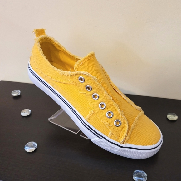 Outwoods Yellow Slip Tennis Shoes - Picture 4 of 4